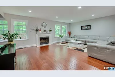 4506 Stonehedge Road 4506 #4506, Edison, NJ 08820 - Photo 17