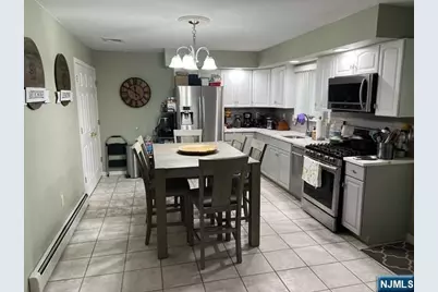 424 Union Street 1st Floor #1st Floor, Carlstadt, NJ 07072 - Photo 3