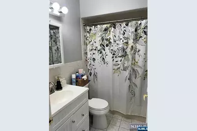 424 Union Street 1st Floor #1st Floor, Carlstadt, NJ 07072 - Photo 7