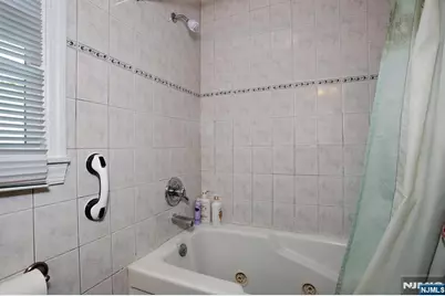 703 Chadwick Drive, Paramus, NJ 07652 - Photo 19