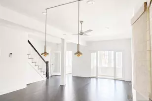 528 Undercliff Ave, Edgewater, NJ 07020 - Photo 1