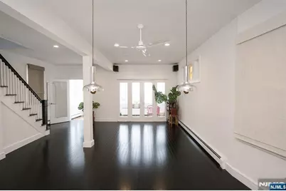 528 Undercliff Avenue, Edgewater, NJ 07020 - Photo 7