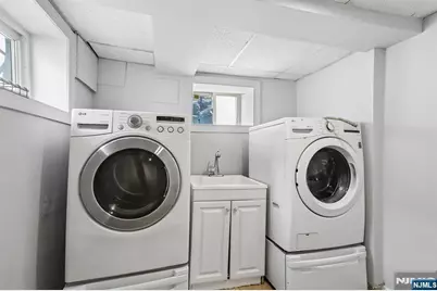 310 Centre Avenue, Secaucus, NJ 07094 - Photo 33