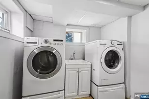 310 Centre Ave, Secaucus, NJ 07094 - Photo 33