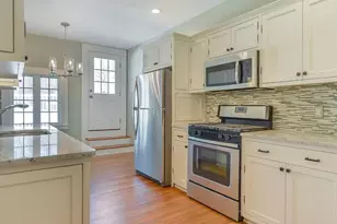 1 Laurel Pl, Montclair, NJ 07043 - Photo 9