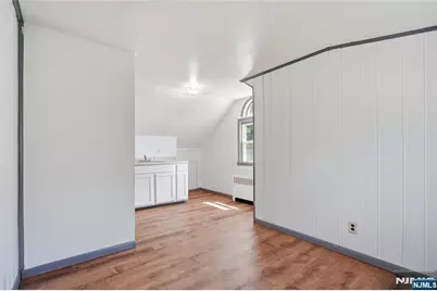 17 E Johnson Avenue, Bergenfield, NJ 07621 - Photo 19