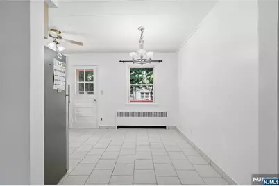 17 E Johnson Avenue, Bergenfield, NJ 07621 - Photo 5