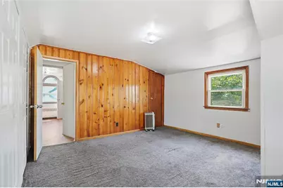 17 E Johnson Avenue, Bergenfield, NJ 07621 - Photo 17