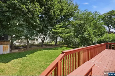 17 E Johnson Avenue, Bergenfield, NJ 07621 - Photo 21