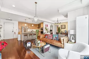 150 Henley Pl 210, Weehawken, NJ 07086 - Photo 7