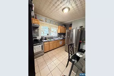 352 7th Street, Newark, NJ 07107 - Photo 3