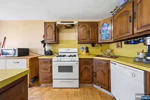 244 Elm Ave, Bogota, NJ 07603 - Photo 13