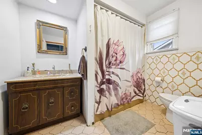 244 Elm Avenue, Bogota, NJ 07603 - Photo 17