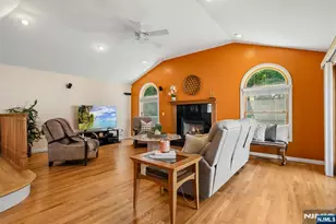 299 Davidson Ave, Ramsey, NJ 07446 - Photo 9