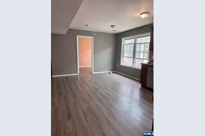 238-240 Maple Street 303 #303, Kearny, NJ 07032 - Photo 5