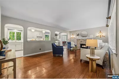 378 Van Beekum Place, Wyckoff Township, NJ 07481 - Photo 5