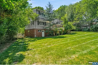 378 Van Beekum Place, Wyckoff Township, NJ 07481 - Photo 47