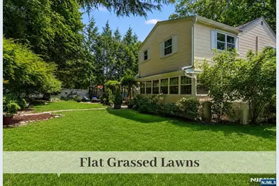 51 Arbor Drive, Ho Ho Kus, NJ 07423 - Photo 15