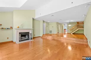 8 Wadsworth Ct, Teaneck Township, NJ 07666 - Photo 9