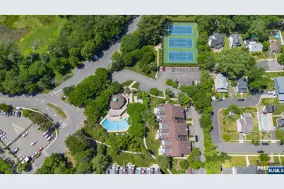 8 Wadsworth Court, Teaneck Township, NJ 07666 - Photo 45