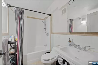 300 Communipaw Avenue 160 #160, Jersey City, NJ 07304 - Photo 15