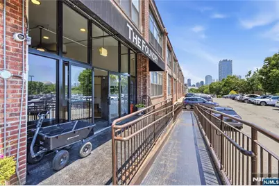 300 Communipaw Avenue 160 #160, Jersey City, NJ 07304 - Photo 21