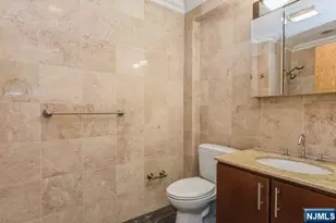 17 Meadow Road 307, Rutherford, NJ 07070 - Photo 9