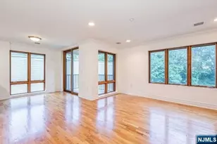 17 Meadow Road 307, Rutherford, NJ 07070 - Photo 5