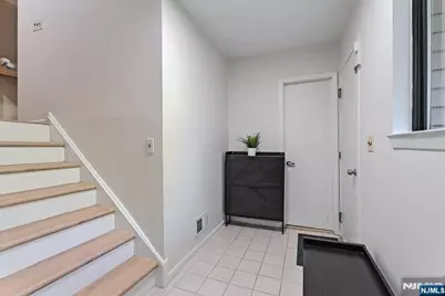 31 Lockley Court, Wayne, NJ 07470 - Photo 5