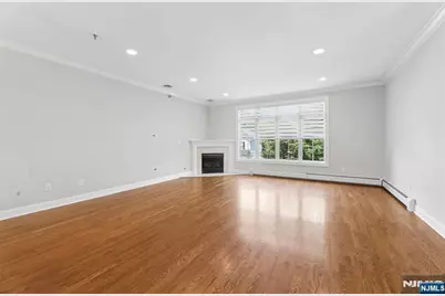 2462 3rd Street, Fort Lee, NJ 07024 - Photo 5