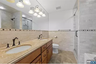 2462 3rd Street, Fort Lee, NJ 07024 - Photo 23