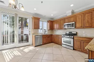 2462 3rd St, Fort Lee, NJ 07024 - Photo 11