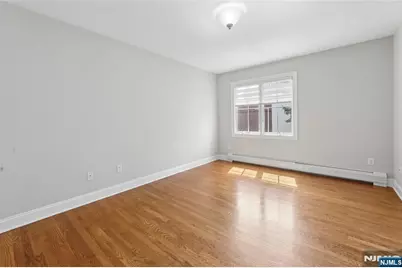 2462 3rd Street, Fort Lee, NJ 07024 - Photo 31