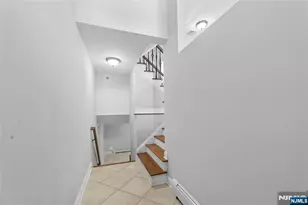 2462 3rd St, Fort Lee, NJ 07024 - Photo 33