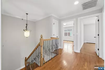 2462 3rd Street, Fort Lee, NJ 07024 - Photo 27