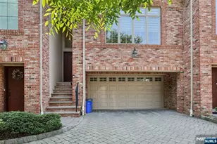 2462 3rd St, Fort Lee, NJ 07024 - Photo 3