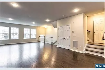 403 Laurel Lane, Cresskill, NJ 07626 - Photo 5
