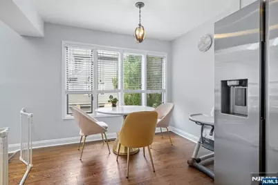 22 W Pamrapo Court, Glen Rock, NJ 07452 - Photo 13