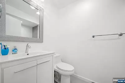 22 W Pamrapo Court, Glen Rock, NJ 07452 - Photo 31
