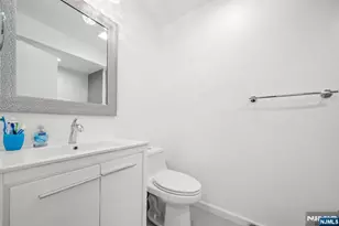 22 W Pamrapo Ct, Glen Rock, NJ 07452 - Photo 31