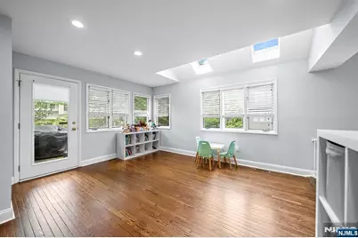 22 W Pamrapo Court, Glen Rock, NJ 07452 - Photo 15