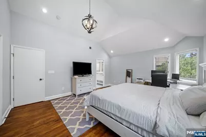 22 W Pamrapo Court, Glen Rock, NJ 07452 - Photo 25