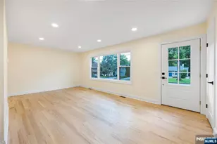 61 Mackay Ave, Waldwick, NJ 07463 - Photo 5