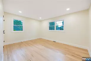61 Mackay Ave, Waldwick, NJ 07463 - Photo 15