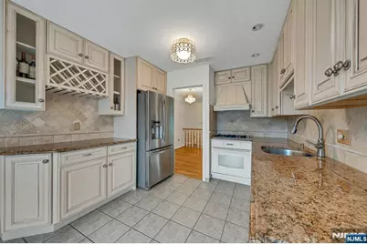 141 Middlesex Avenue, Englewood Cliffs, NJ 07632 - Photo 9