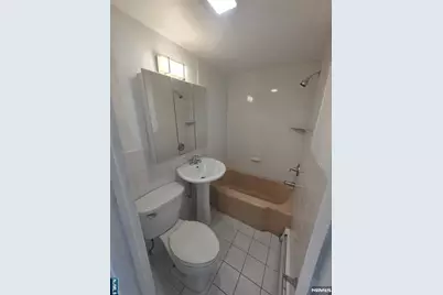 240 Prospect Avenue 2R #2R, Maywood, NJ 07607 - Photo 3