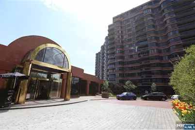 100 Carlyle Drive # S01G, Cliffside Park, NJ 07010 - Photo 3