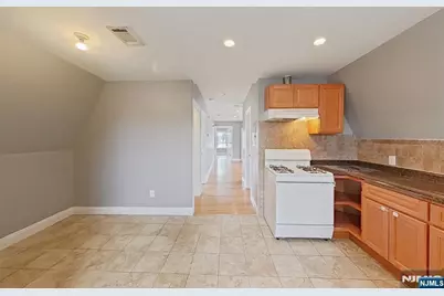 43 Melrose Avenue 3 #3, North Arlington, NJ 07031 - Photo 9