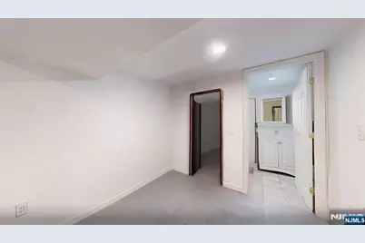 951 Liberty Avenue, Hillside, NJ 07205 - Photo 23