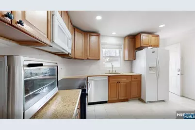 951 Liberty Avenue, Hillside, NJ 07205 - Photo 21